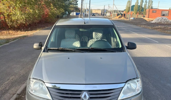 Renault Logan 2012 года