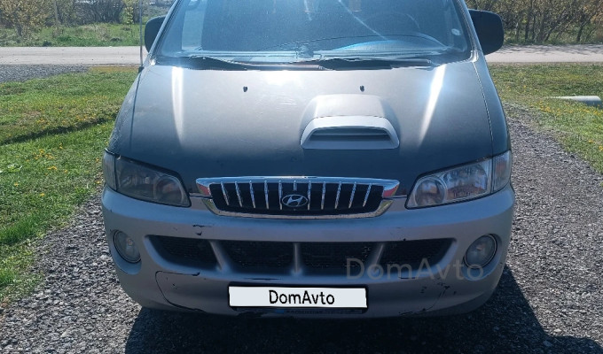 Hyundai Starex 2003 года