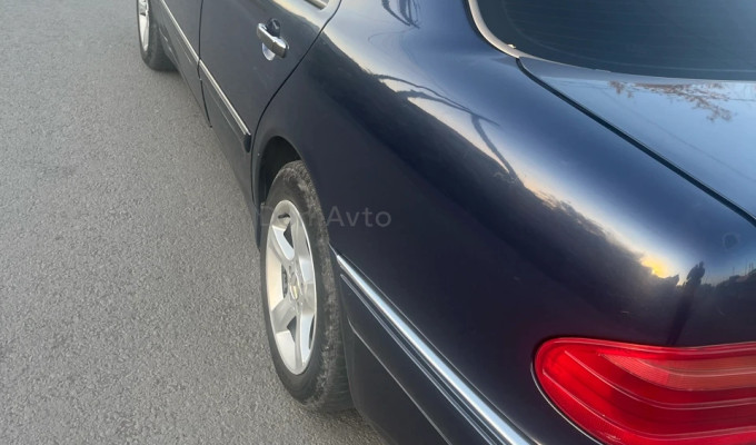 Mercedes-Benz E-Класс 1996 года