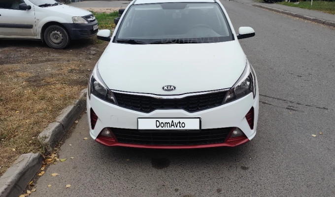 Kia Rio 2020 года
