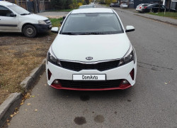 Kia Rio 2020 года