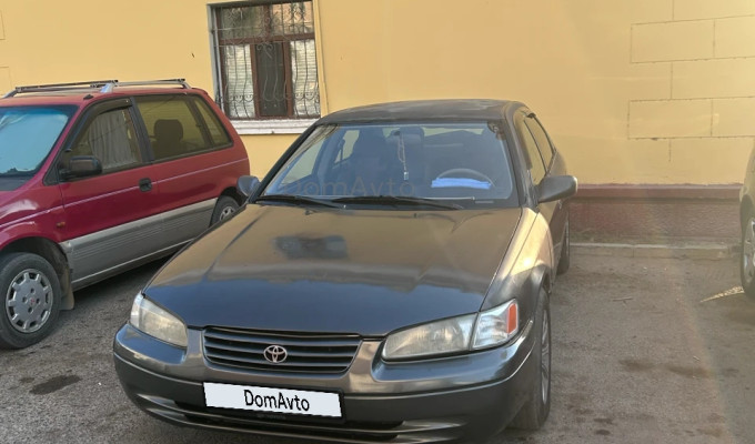 Toyota Camry 1999 года