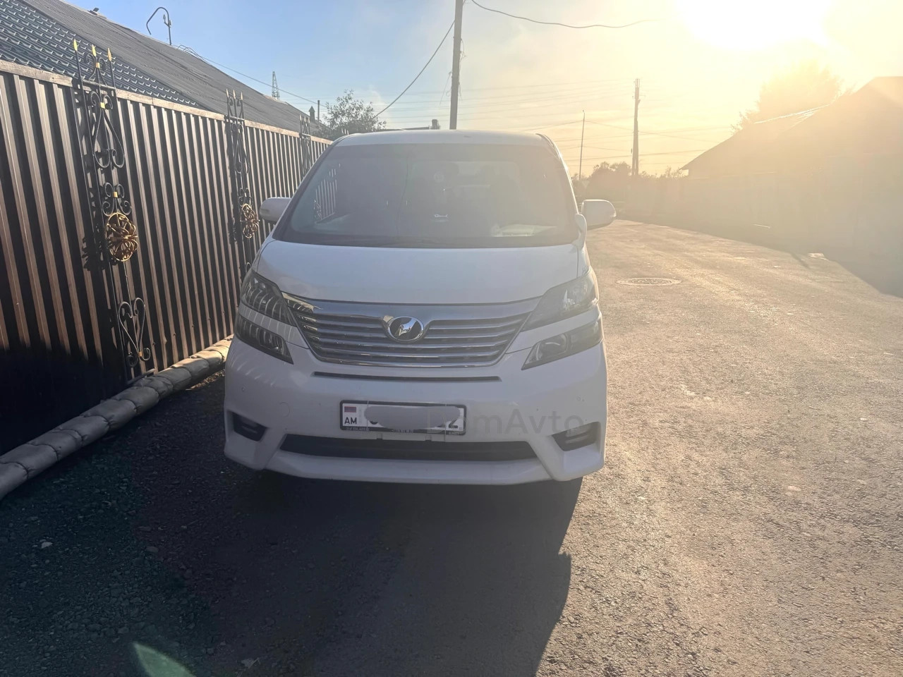 Toyota Vellfire, 2010