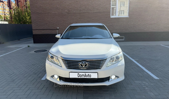 Toyota Camry 2013 года