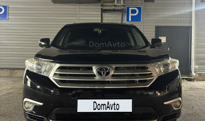 Toyota Highlander 2011 года