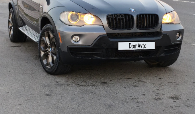 BMW X5 2008 года