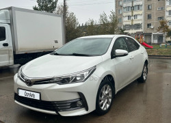 Toyota Corolla 2018 года