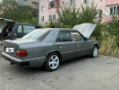 Mercedes-Benz E-Класс 1990 года