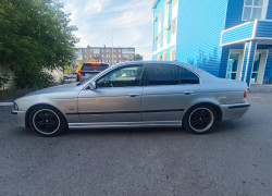 BMW 5 серия 2001 года