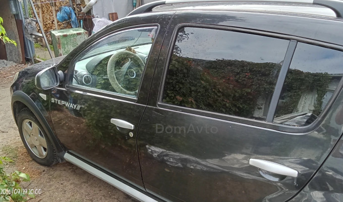 Renault Sandero 2013 года
