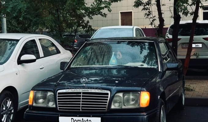 Mercedes-Benz E-Класс 1994 года