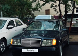 Mercedes-Benz E-Класс 1994 года