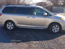 Toyota Sienna 2016 года