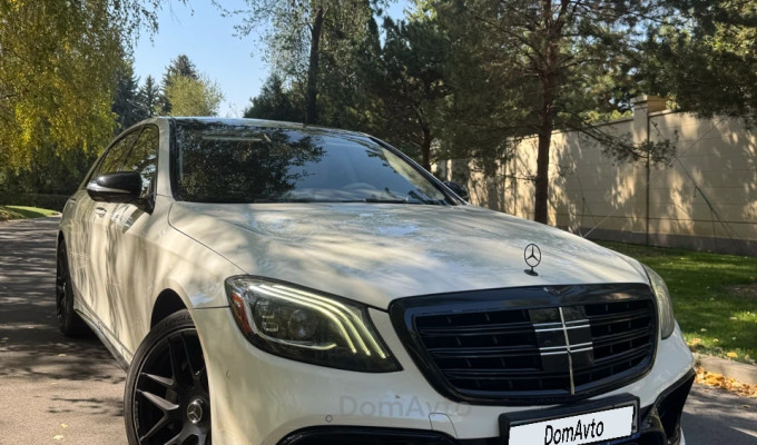 Mercedes-Benz S-Класс 2018 года