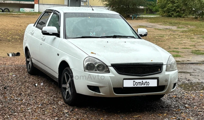 ВАЗ (Lada) Priora 2012 года