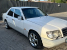 Mercedes-Benz E-Класс 1993 года