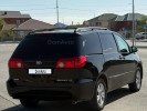 Toyota Sienna 2010 года