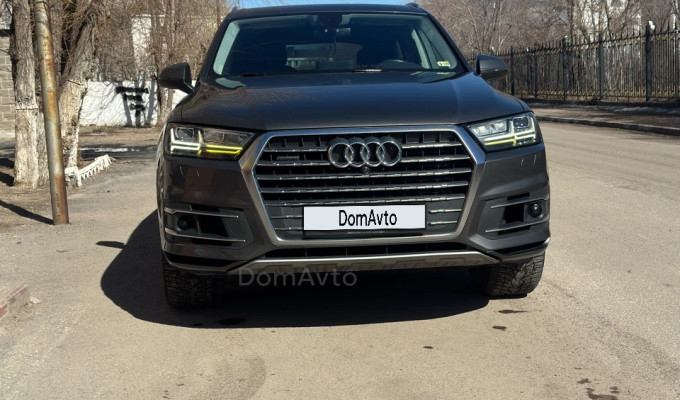 Audi Q7 2018 года
