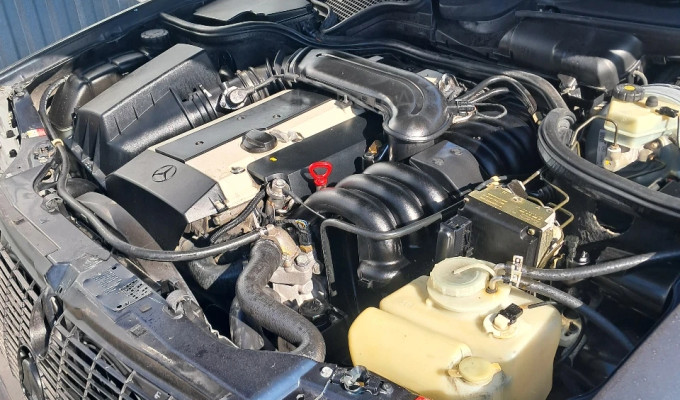 Mercedes-Benz E-Класс 1996 года