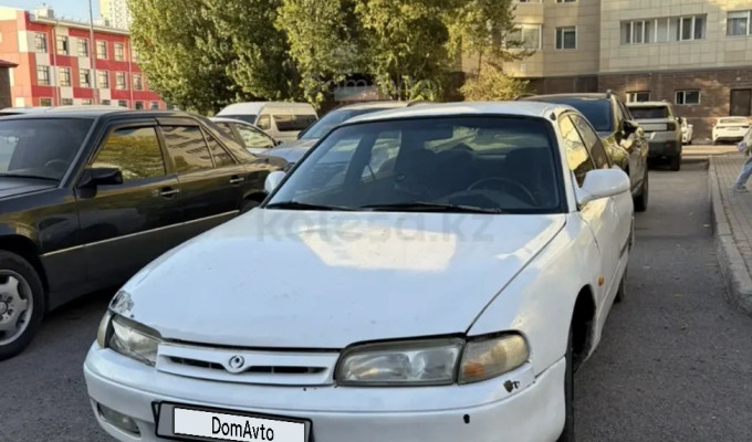 Mazda 626 1993 года
