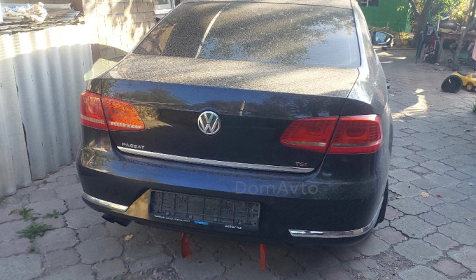 Volkswagen Passat 2011 года