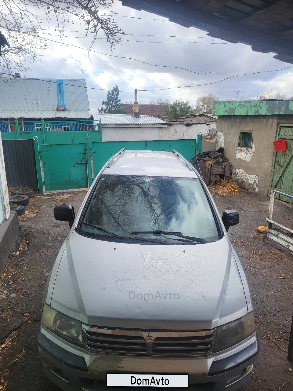 Mitsubishi Space Wagon, 1999