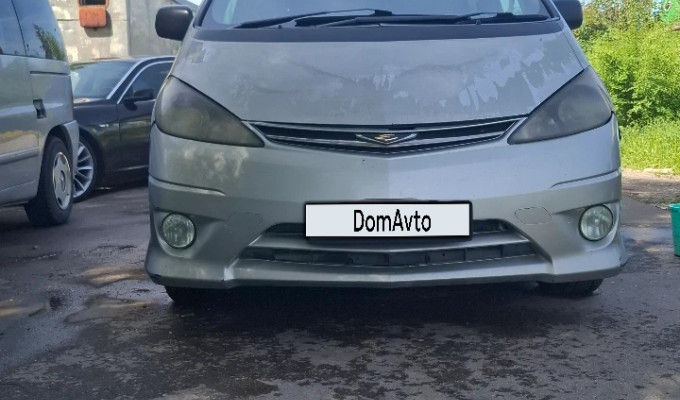 Toyota Estima 2001 года