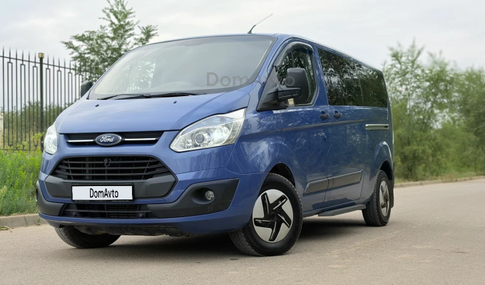 Ford Tourneo Custom 2013 года