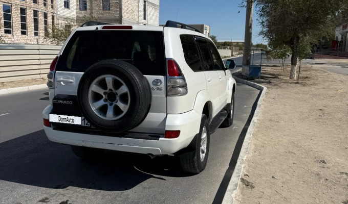 Toyota Land Cruiser Prado 2005 года