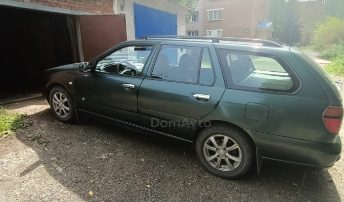 Nissan Primera 2001 года