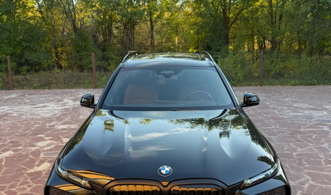 BMW X7 2025 года