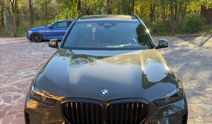 BMW X5 2024 года