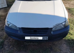 Toyota Camry 1998 года