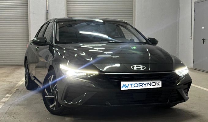 Hyundai Elantra 2024 года