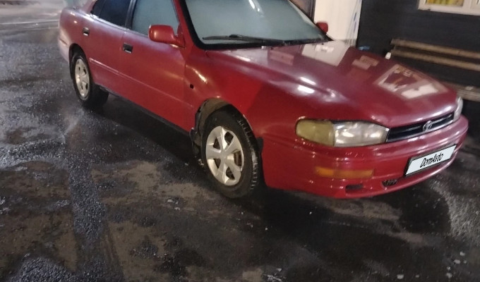 Toyota Camry 1993 года