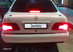 Mercedes-Benz E-Класс 1999 года