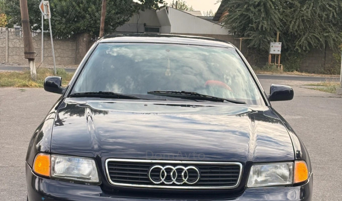 Audi A4 1998 года