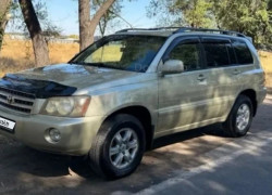 Toyota Highlander 2003 года