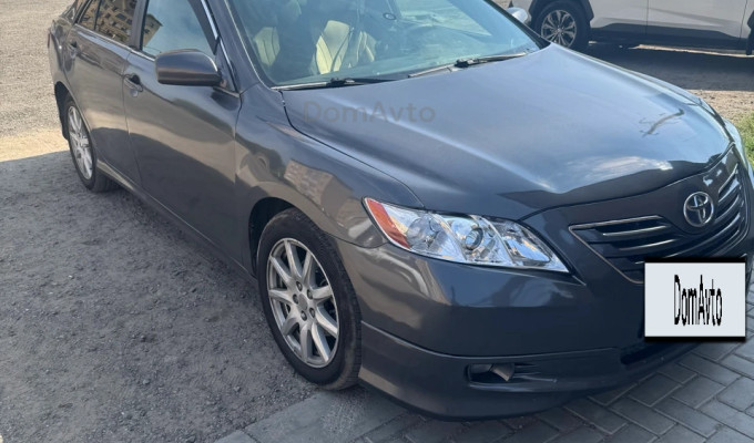 Toyota Camry 2006 года