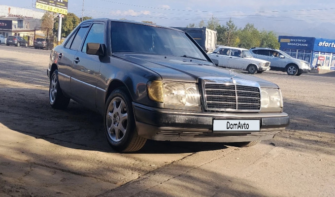 Mercedes-Benz E-Класс 1992 года