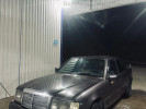 Mercedes-Benz E-Класс 1993 года