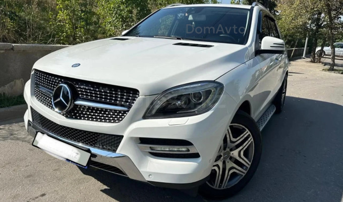 Mercedes-Benz ML-Класс 2013 года