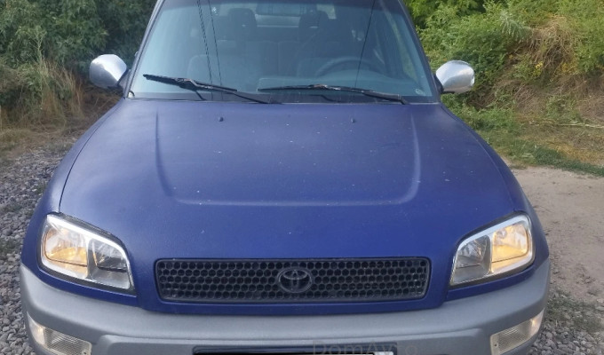 Toyota RAV4 1999 года