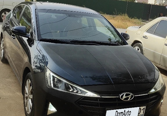 Hyundai Elantra 2019 года