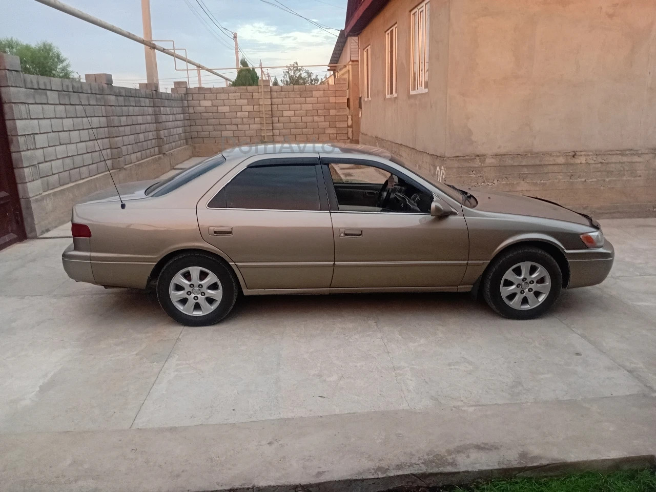 Toyota Camry, 1998