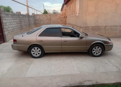 Toyota Camry 1998 года