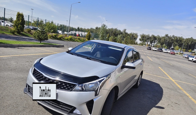 Kia Rio 2021 года