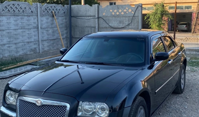 Chrysler 300C 2007 года