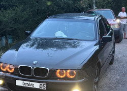 BMW 5 серия 1998 года