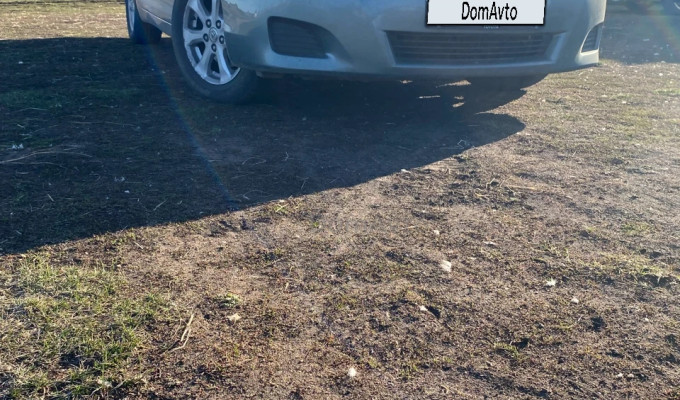 Toyota Camry 2010 года